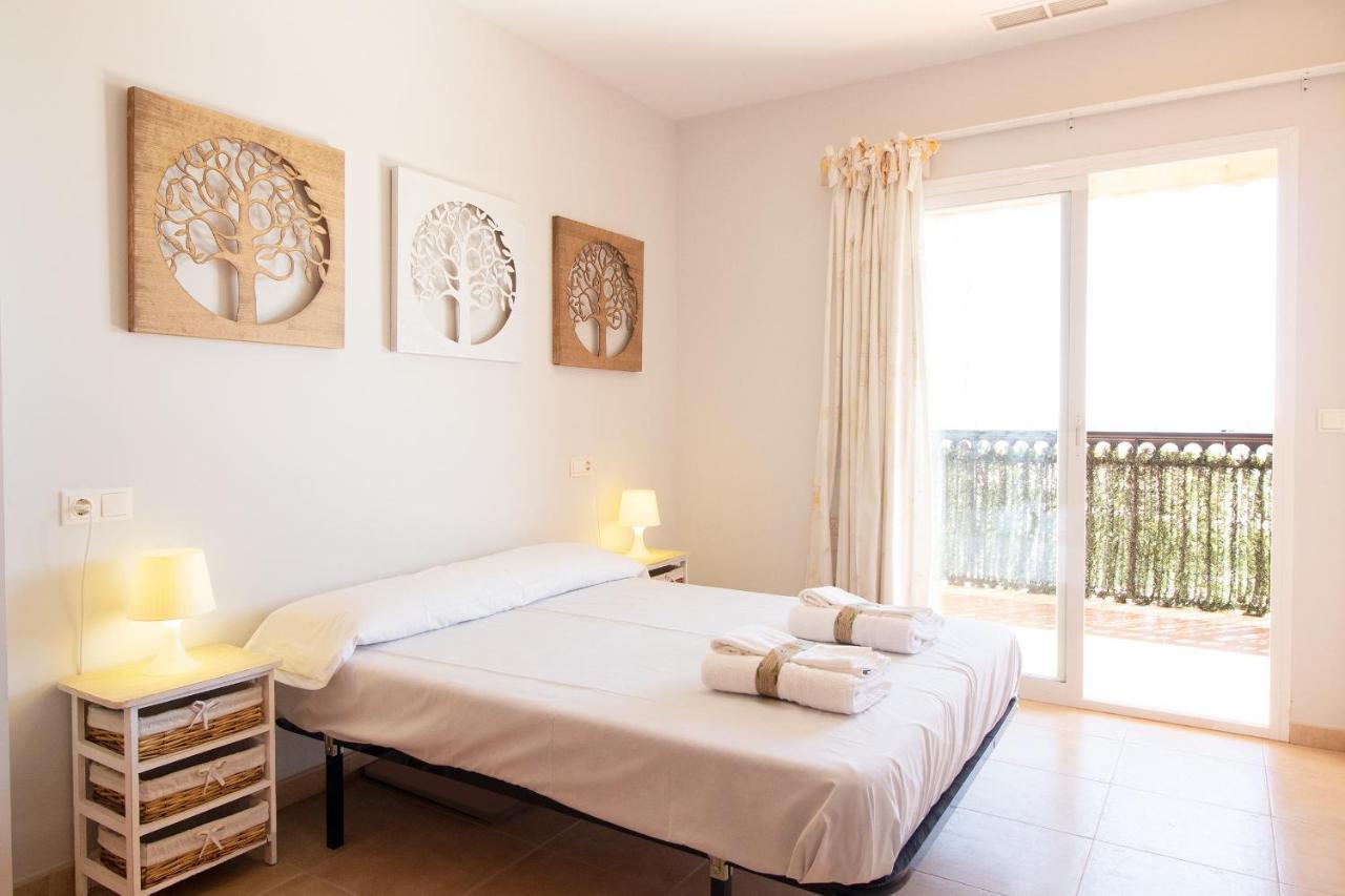 Global Properties, Apartamento Con Gran Terraza Y Piscina Канет-де-Беренгер Экстерьер фото
