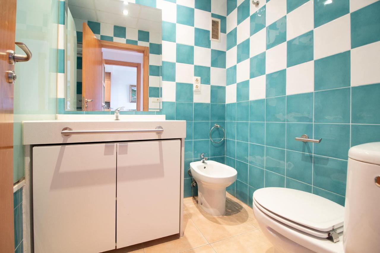 Global Properties, Apartamento Con Gran Terraza Y Piscina Канет-де-Беренгер Экстерьер фото