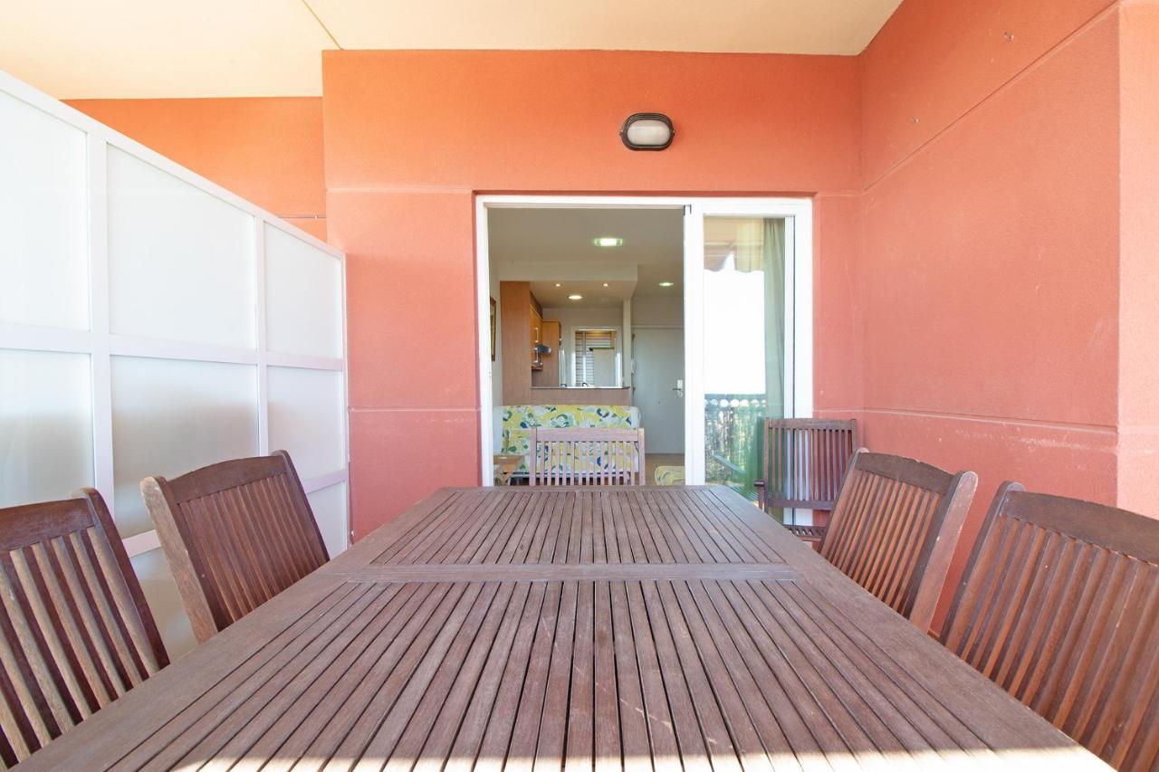 Global Properties, Apartamento Con Gran Terraza Y Piscina Канет-де-Беренгер Экстерьер фото