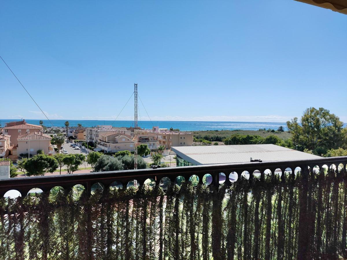 Global Properties, Apartamento Con Gran Terraza Y Piscina Канет-де-Беренгер Экстерьер фото